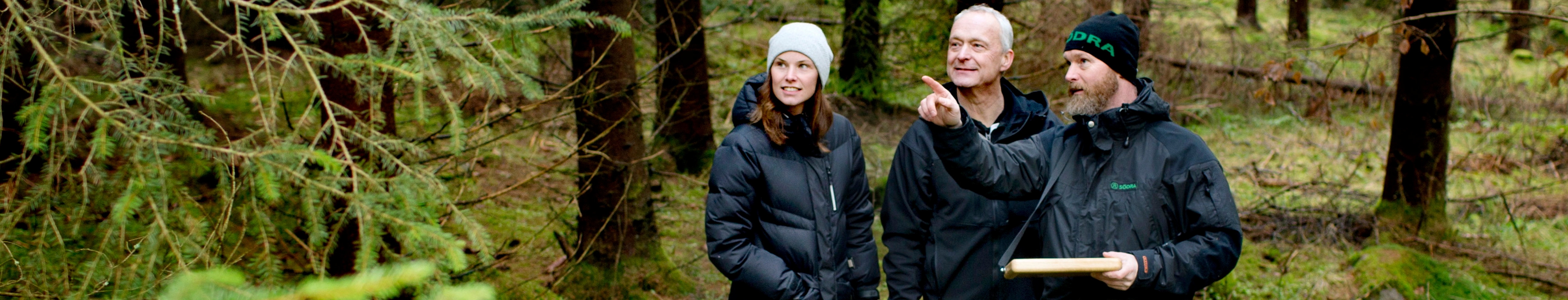 Matilda Wallemyr medlem , Peter Wallemyr medlem Hångsdala Hasslekärr och Peter Karlsson Skogsinspektor 