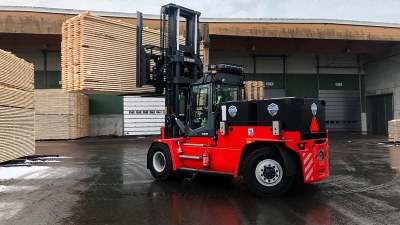 Första eltrucken på Södras anläggningar Södra Wood Värö