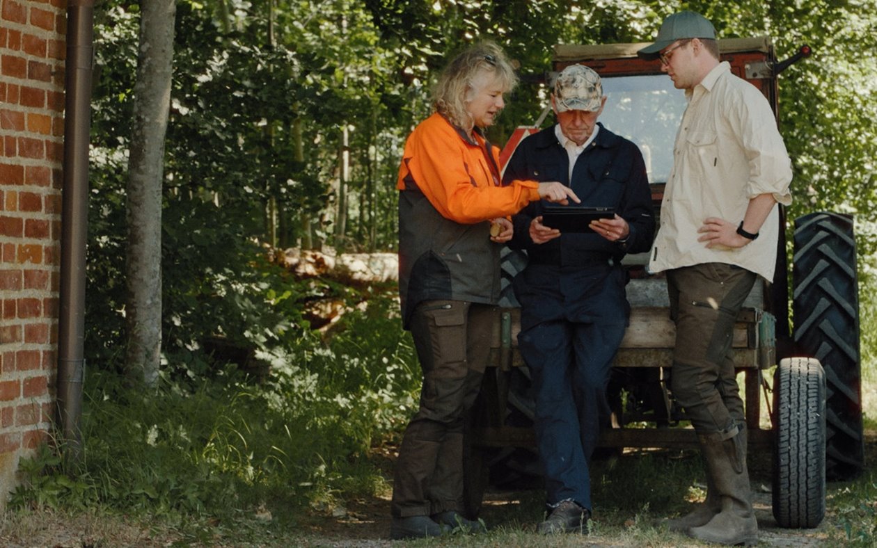 Bilder från filmen om Familjeskogsbruken